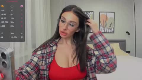 Snapshot of nadyayax chatting on 12-29-24, 01:49 Nadya online show from 12-29-24, 01:49