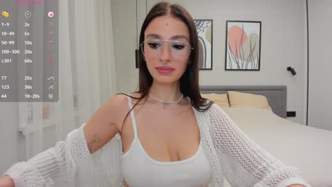 Snapshot of nadyayax chatting on 01-18-25, 02:44 Nadya online show from 01-18-25, 02:44