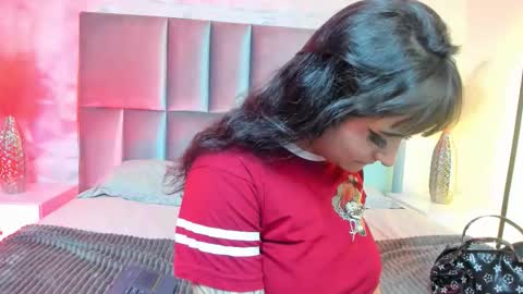 Naenia online show from 02-24-26, 03:48