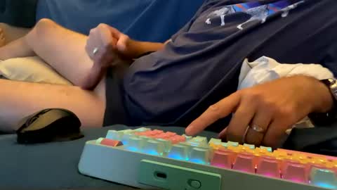 Sexyhotpapa online show from 12-17-24, 07:15