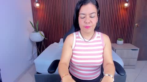 Snapshot of nahia_13 chatting on 03-08-25, 02:12 N A H I A online show from 03-08-25, 02:12