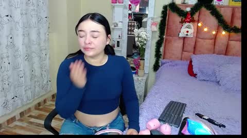 nahia cute     only   online show from 12-14-24, 01:38