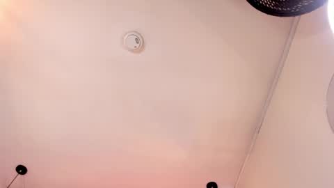 Snapshot of nahia_low chatting on 02-03-25, 05:18 Valeria online show from 02-03-25, 05:18