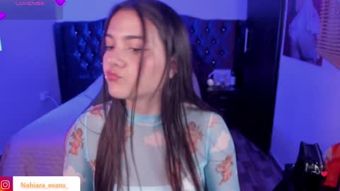 Snapshot of nahiara_evans_ chatting on 02-04-25, 02:07 NAHIARA EVANS online show from 02-04-25, 02:07