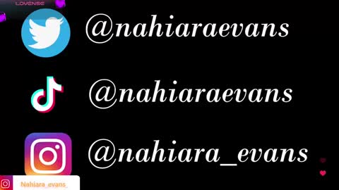 Snapshot of nahiara_evans_ chatting on 09-13-25, 11:10 NAHIARA EVANS online show from 09-13-25, 11:10
