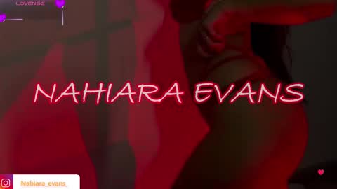 Snapshot of nahiara_evans_ chatting on 10-21-25, 07:53 NAHIARA EVANS online show from 10-21-25, 07:53