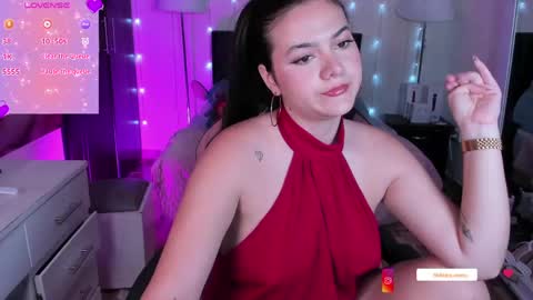 NAHIARA EVANS online show from 04-12-26, 02:33