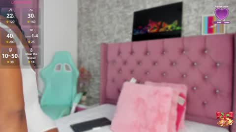 NahiaraReina  online show from 12-29-24, 01:38