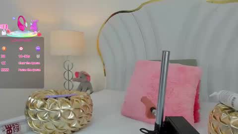 NahiaraReina  online show from 03-09-25, 12:53