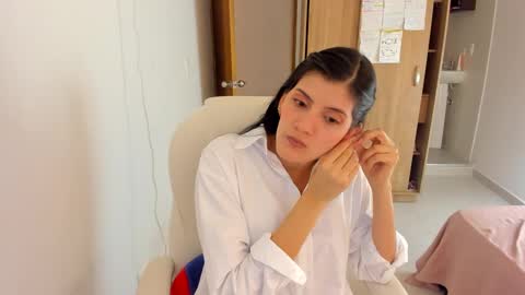 Snapshot of nahomi2021 chatting on 01-25-25, 05:19 independent model online show from 01-25-25, 05:19