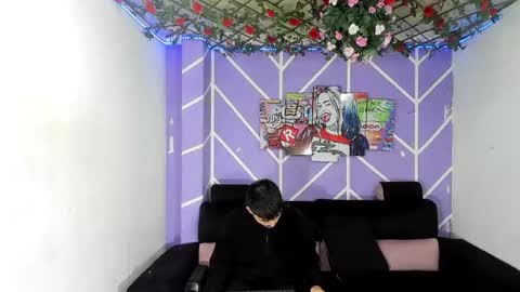 nahomi_hot2002 online show from 05-10-26, 12:10