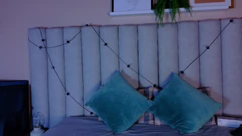  VICTORIA  online show from 03-23-26, 08:02