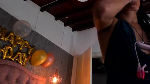 Snapshot of nahomidi_bello chatting on 02-01-25, 09:51 online show from 02-01-25, 09:51