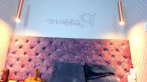 Nahomi online show from 02-27-26, 04:45