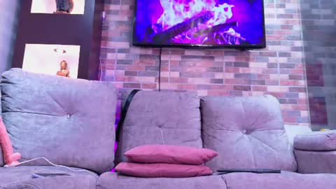 nahomy_james25 online show from 07-26-26, 11:33