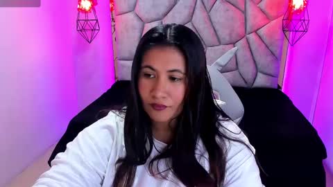 Snapshot of naia_karter chatting on 03-01-25, 07:15 online show from 03-01-25, 07:15