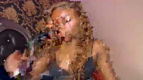 Snapshot of naiagils chatting on 02-09-26, 08:13 Naia online show from 02-09-26, 08:13