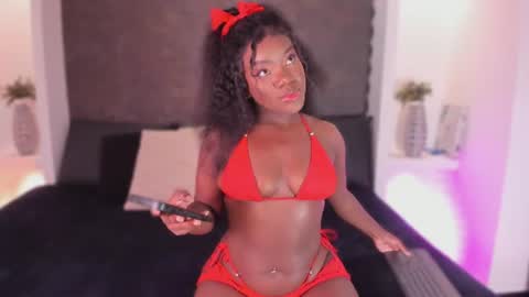 naina deivis33 online show from 06-24-26, 04:00
