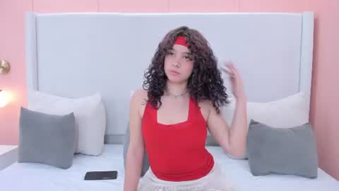 Snapshot of naira_velvet chatting on 06-19-26, 09:51 N A I R A online show from 06-19-26, 09:51