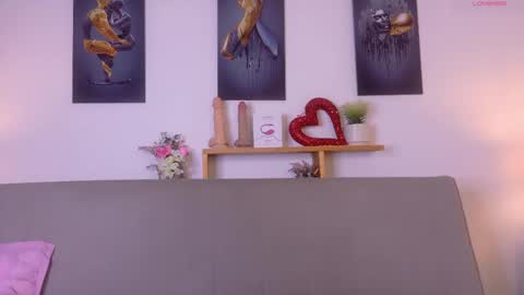 nairagold_ online show from 05-24-26, 12:37