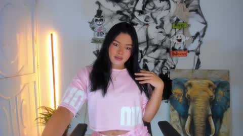 Snapshot of nairobbits chatting on 09-28-25, 02:33 nairobbits online show from 09-28-25, 02:33