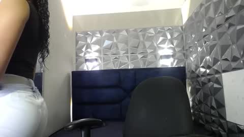 Snapshot of nairobi8 chatting on 09-28-25, 02:55 nairobi8 online show from 09-28-25, 02:55