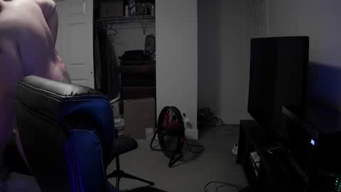 Snapshot of naked_and_alone chatting on 07-01-26, 09:00 naked_and_alone online show from 07-01-26, 09:00