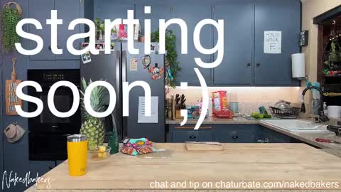 Snapshot of nakedbakers chatting on 10-01-25, 02:06 Naked Bakers online show from 10-01-25, 02:06