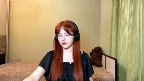 Luna online show from 02-25-26, 10:47