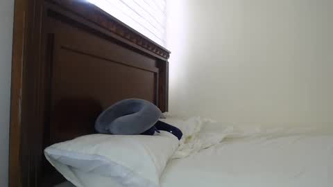 Nala online show from 02-21-25, 03:43