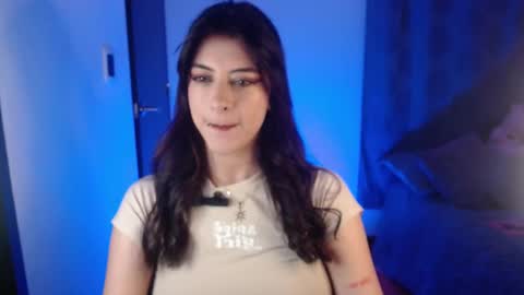 Snapshot of nala_saphir chatting on 11-27-25, 05:42 nala_saphir online show from 11-27-25, 05:42