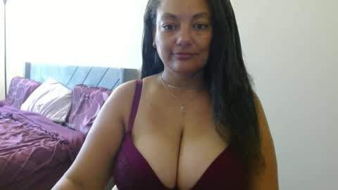 Snapshot of nala_thickk chatting on 12-05-24, 02:55 Nala Thickk online show from 12-05-24, 02:55
