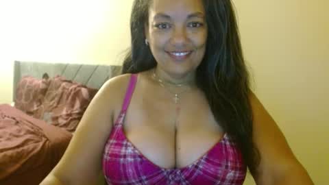 Snapshot of nala_thickk chatting on 12-09-24, 12:08 Nala Thickk online show from 12-09-24, 12:08
