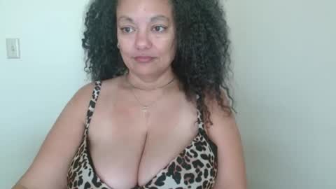 Snapshot of nala_thickk chatting on 02-01-25, 02:45 Nala Thickk online show from 02-01-25, 02:45