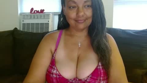 Snapshot of nala_thickk chatting on 05-05-26, 10:18 Nala Thickk online show from 05-05-26, 10:18