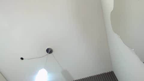 NALAROY online show from 02-19-25, 08:33