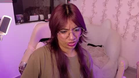 nami_usagi online show from 04-15-26, 07:54