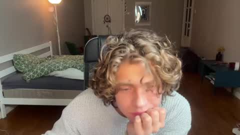 Georges online show from 02-22-25, 07:36