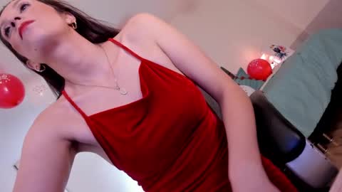 Snapshot of namisunny chatting on 02-14-25, 06:12 nami online show from 02-14-25, 06:12