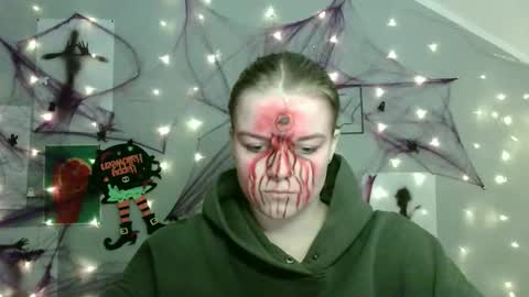 Nana online show from 10-28-25, 09:13