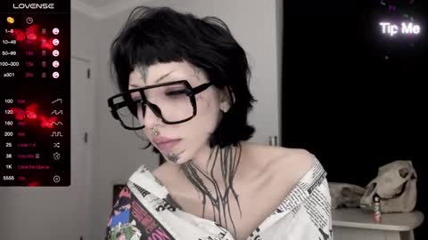 Snapshot of nananevaeragain chatting on 01-11-25, 03:09 Nana online show from 01-11-25, 03:09