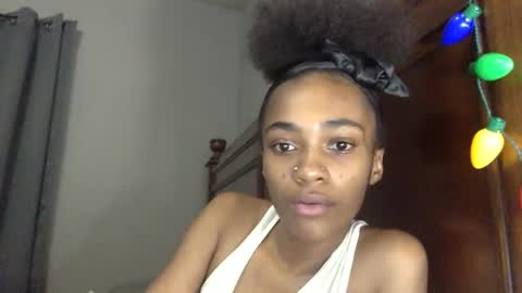 Snapshot of nanaonn chatting on 02-08-26, 11:52 nanaonn online show from 02-08-26, 11:52