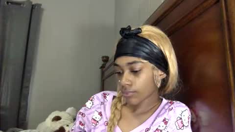 Snapshot of nanaonn chatting on 02-18-26, 04:03 nanaonn online show from 02-18-26, 04:03