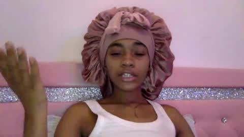 Snapshot of nanaonn chatting on 06-16-26, 12:02 nanaonn online show from 06-16-26, 12:02