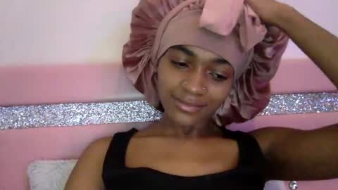 Snapshot of nanaonn chatting on 06-17-26, 11:49 nanaonn online show from 06-17-26, 11:49