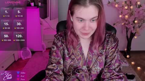 Snapshot of nancy_sun_ chatting on 12-12-24, 06:21 Nancy online show from 12-12-24, 06:21