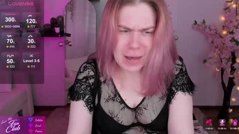 Snapshot of nancy_sun_ chatting on 12-18-24, 11:13 Nancy online show from 12-18-24, 11:13