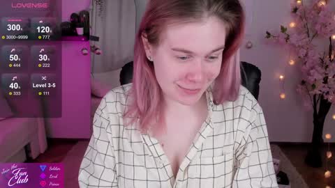 Snapshot of nancy_sun_ chatting on 12-19-24, 11:07 Nancy online show from 12-19-24, 11:07