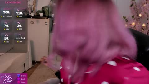 Snapshot of nancy_sun_ chatting on 01-09-25, 04:17 Nancy online show from 01-09-25, 04:17