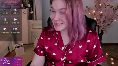 Snapshot of nancy_sun_ chatting on 01-12-25, 02:09 Nancy online show from 01-12-25, 02:09